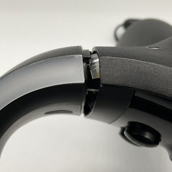 Genuine HTC VIVE Cosmos Right Controller Only For Parts Read - Picture 5 of 9